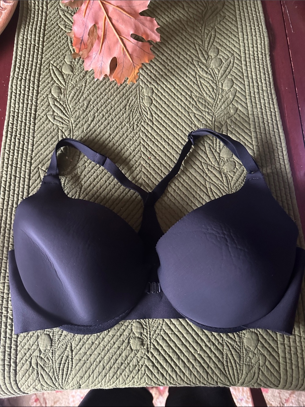 Maidenform Black Molded T-Shirt Bra with Racerback